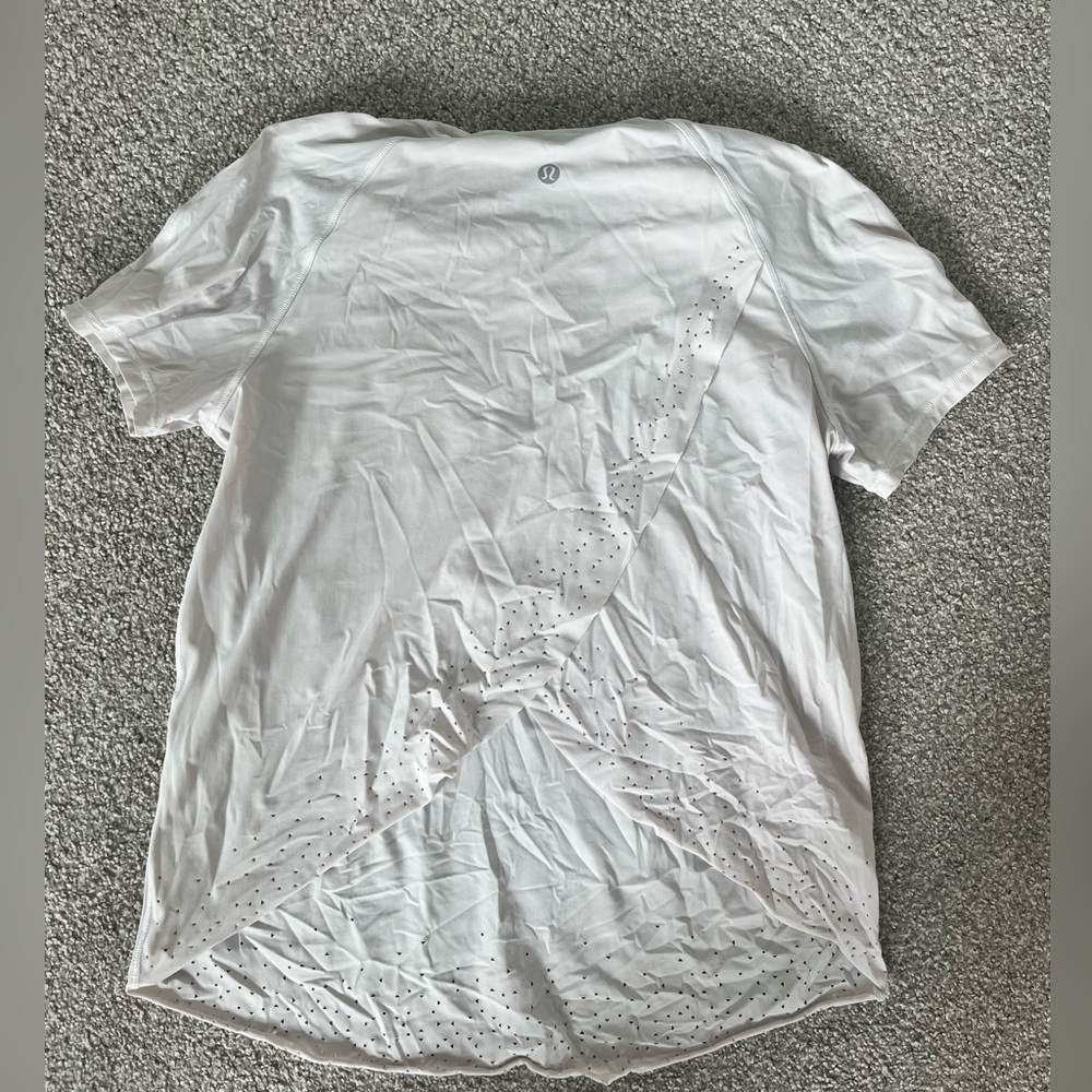 White Lululemon shirt with cutout